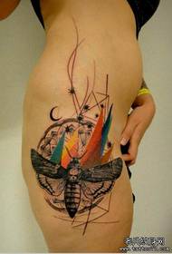 un modello di tatuaggio donna sexy per tutti