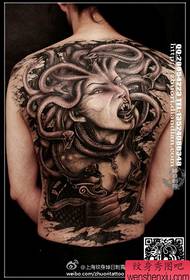 Сучасна супер красивий візерунок татуювання Medusa на повній спині
