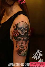 女孩的手臂流行流行藝妓紋身圖案