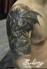 Գերիշխող Super Cow's Devil Satan Tattoo Model- ը