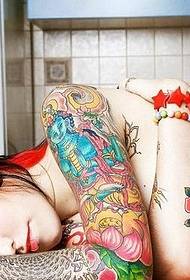 Edertasun pertsonalitate gainjarria tatuaje margotua