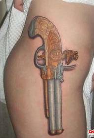 Runako rwepistol tattoo maitiro (akawanda mafoto)