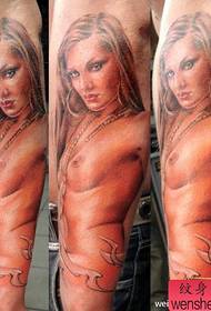 Männlech Säit Taille, e schéint europäeschen an amerikanesche Schéinheets Tattoo Muster