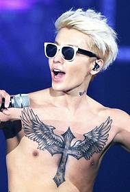 Bel tatuaggio totem della stella maschile Li Donghai