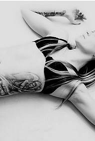 Bikini seksi kişilik güzellik siyah beyaz dövme resimleri