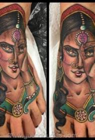 Patrón de tatuaxe de personaxe feminino patrón de tatuaje de bosquexo de varios tatuajes pintados
