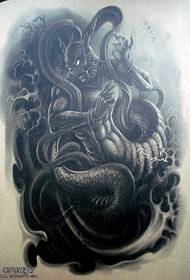 un modello del tatuaggio del dio del mare