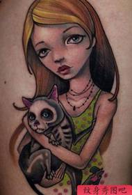 Portret evropske i američke crtane tetovaže djevojke