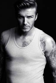 Immagine di tatuaggio uomo muscoloso full body art
