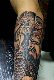 Handsome black and white Guan Gong tattoo of classic personality