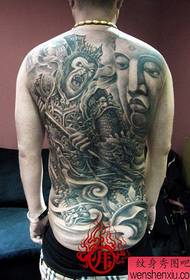 Vyro nugaros super dominuojantis visas nugaros „Sun Wukong“ tatuiruotės modelis