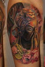Mužské paže v pohodě evropské a americké barvy Guan Gong tetování vzor