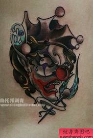 Un popular patró de tatuatge de pallasso fresc