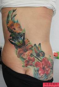 엉덩이 허리 꽤 인기있는 나비 꽃 문신 패턴