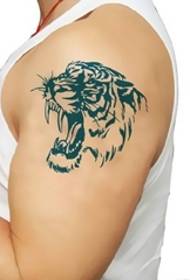 Burrave u pëlqen kjo tigër e bukur e ashpër model tatuazhi