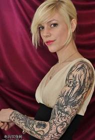 Arm Frau Tattoo-Muster