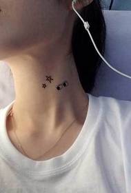 Ang mga batang babae na paboritong limang-point star na tattoo