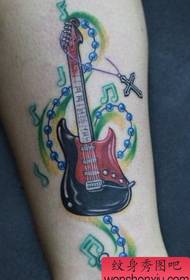 Женский Татуировки: Ноги Цвет Бас Цепи Цепи Музыкальный Татуировки Рисунок Татуировки