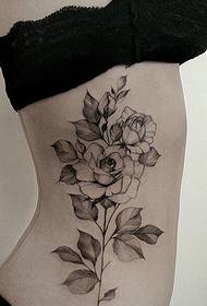 Një seri e modeleve të tatuazheve të luleve me bojë për vajzat