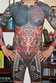 Dominuojantis japoniško stiliaus totemo tatuiruotės modelis