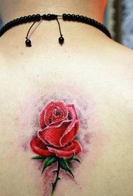 Beautiful beautiful flower tattoos are very eye-catching