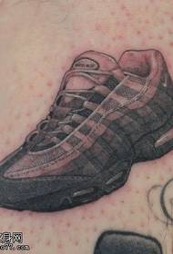 Realista patró de tatuatge de sabates de senderisme