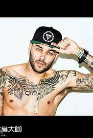 Modello di tatuaggio uomo di personalità