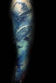 Gambaran tato hiu sengit babagan pola tatu hiu