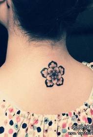 tattoo ດອກໄມ້ cherry ນ້ອຍງາມສຸດຄໍສາວ