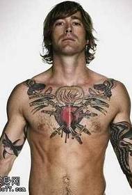 Čovjek uzorak tetovaža