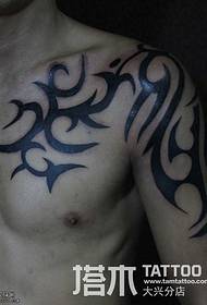 Vyriški „Totem“ šarvų tatuiruotė