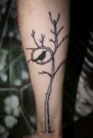 Divertido patrón de tatuaje de brazo de árbol y pájaro