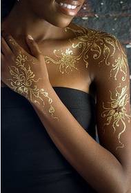 Персонализоване модне европске и америчке жене са златним тетоважама