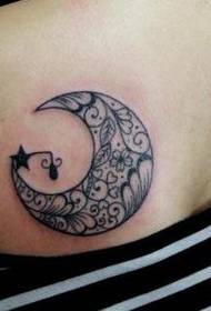 Un patrón de tatuaxe de lúa totem que gustan ás nenas