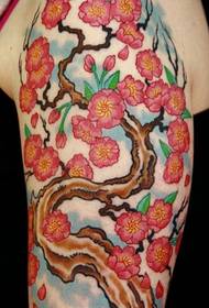 Galleria del tatuaggio 520: immagine del modello del tatuaggio della prugna del grande braccio