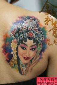 美しい背中の美しい少女の花のタトゥーパターン