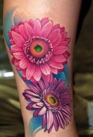 Realistyczny kwiat tatuaż obraz kolor nóg