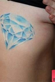 Ljepotna bočna prsa s šarenim dijamantnim uzorkom tetovaža