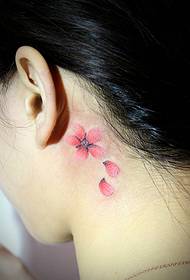 Exquisite and beautiful beautiful flower tattoo