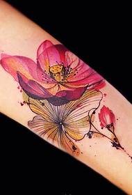 Отравящо няколко красиви снимки на татуировки с цветя