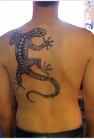 Padrão de tatuagem de totem lagarto grande volta masculino