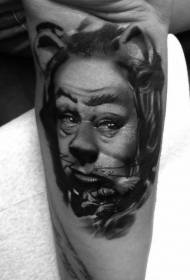 Surrealistische stijl zwarte man fantasie kat tattoo patroon
