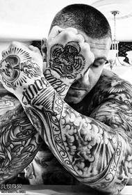 Wzór tatuaż przystojny mężczyzna zdjęcie