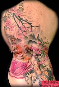 Tattoo juru, nirrakkomanda mudell ikkulurit ta 'lotus tal-lotus tal-Buddha