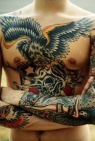 Вялікая плошча традыцыйнай татуіроўкі жывёльнага ўзору татуіроўкі для мужчын на грудзях