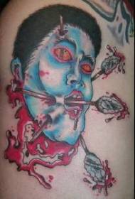 Pintado home asiático dando a luz un patrón de tatuaxe