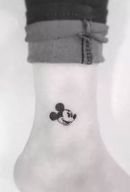 Слика малог узорка за тетоваже Једноставан, али веома свеж мали узорак за тетоважу