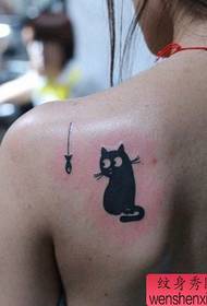 Djevojke na ramenu sladak slatki uzorak totem mačke tetovaža