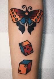 Тетоважа пеперутка женска шема на тетоважа со пеперутка