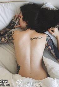 Modeli tatuazh i gruas seksi